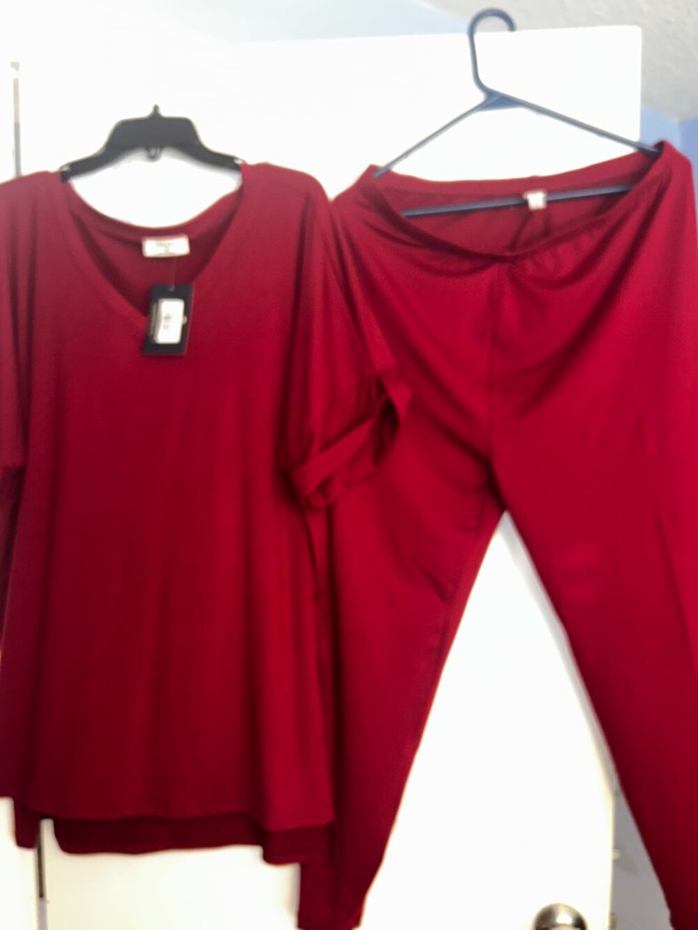 Zenana Cranberry Leggings & Matching Tunic Top Set – New With Tags – Never Worn